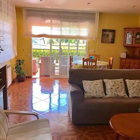 Galihost - Casa Con Piscina A 100 Metros De La Playa, En