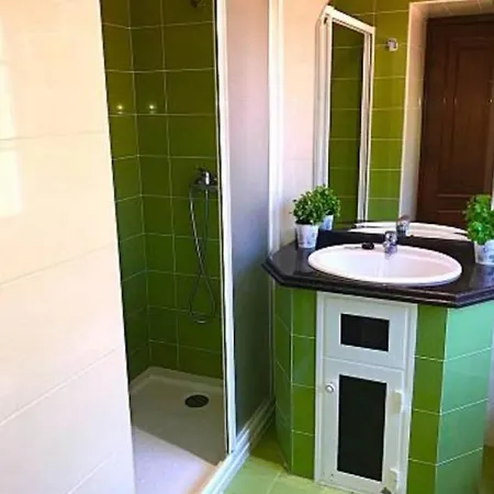 Дом отдыха Galihost - Casa Con Piscina A 100 Metros De La Playa, En Санхенхо