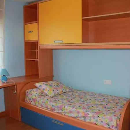 Galihost - Casa Con Piscina A 100 Metros De La Playa, En * Санхенхо